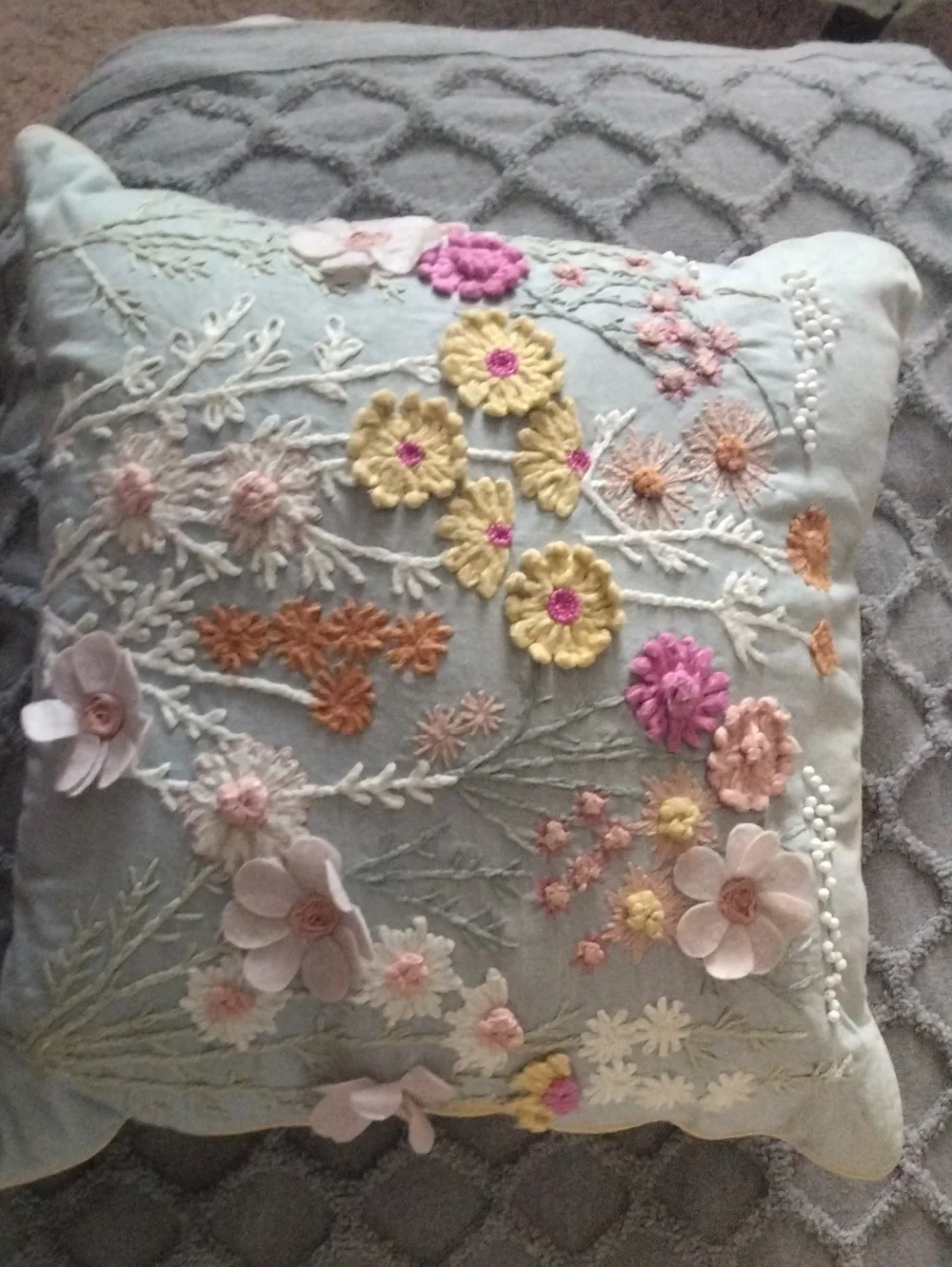 2 Embroidered Floral Accent Pillow in Pale Sage with Pastel Flowers